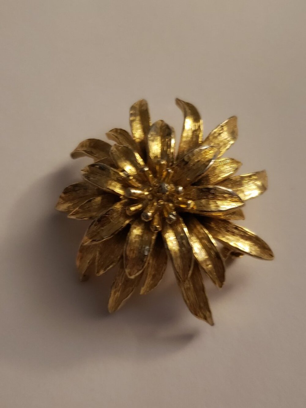 Vintage Bellini Flower Gold-Tone Brooch Floral Pin Metal Jewelry